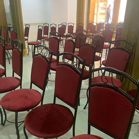 E-Suites Hotel, Abudża Zewnętrze zdjęcie
